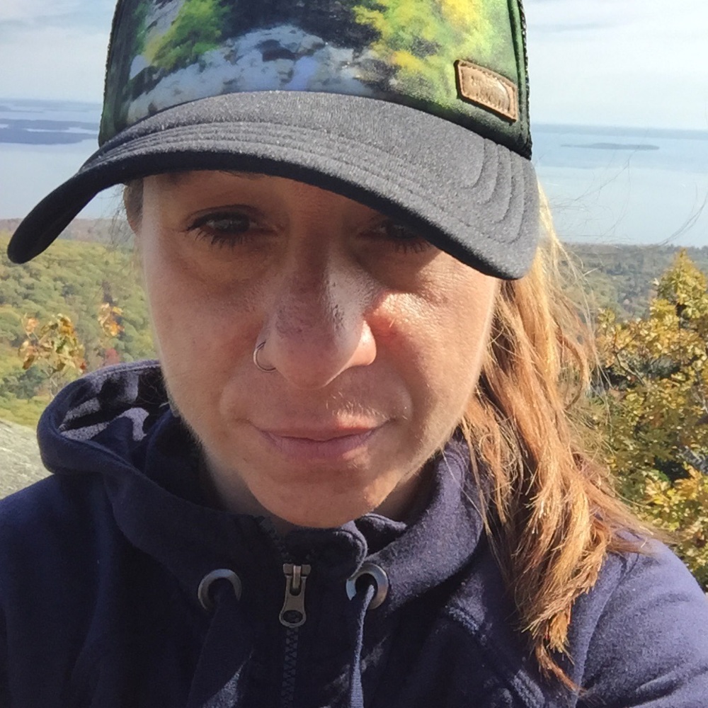 Meet your Posher, Izzy